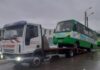 За долги: в Харькове маршрутку забрали на штрафплощадку