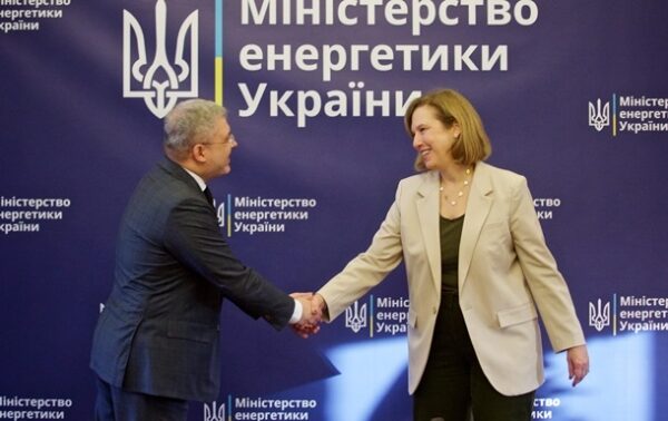 США обещают помочь Украине с энергоресурсами США обещают помочь Украине с энергоресурсами