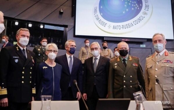 Итоги 12.01: Отказ НАТО и предвестник концаСюжет Итоги 12.01: Отказ НАТО и предвестник концаСюжет