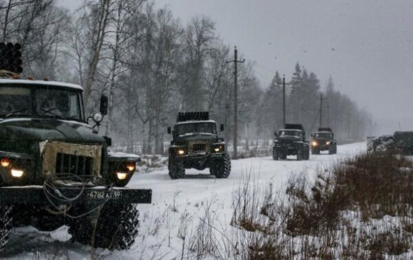 Россия начала военные учения у границ Украины Россия начала военные учения у границ Украины