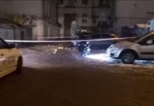 В Киеве расстреляли авто и украли миллионы