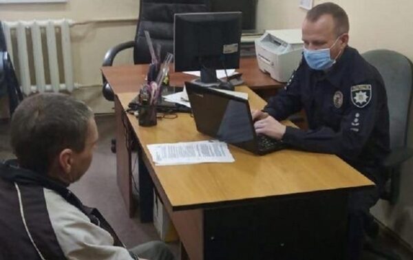 В новогоднюю ночь житель Львова зарезал квартиранта В новогоднюю ночь житель Львова зарезал квартиранта