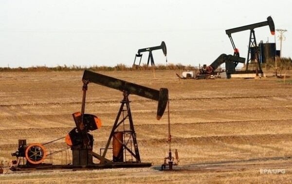 Нефть подорожала до трехлетнего максимума Нефть подорожала до трехлетнего максимума