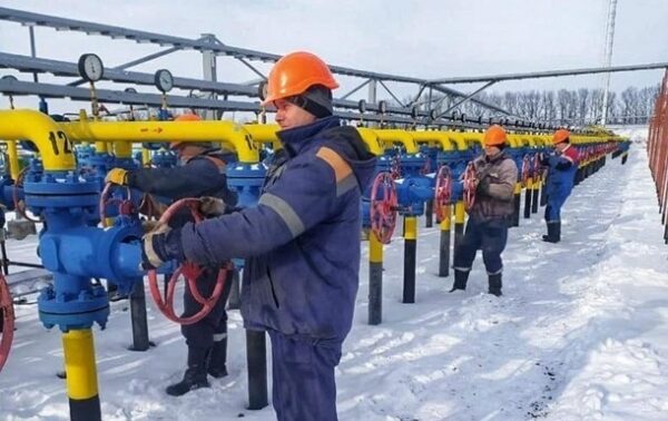 Объем транзита газа в Словакию через Украину сократился в три раза Объем транзита газа в Словакию через Украину сократился в три раза