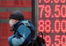 SWIFT — самое страшное оружие против России. CNNСюжет