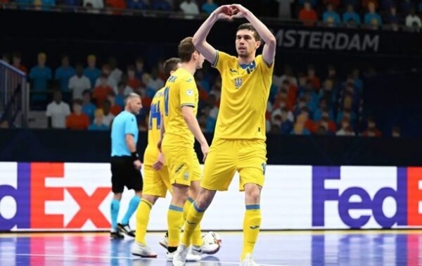 Украина разбила Сербию во втором матче на Евро-2022 по футзалу Украина разбила Сербию во втором матче на Евро-2022 по футзалу