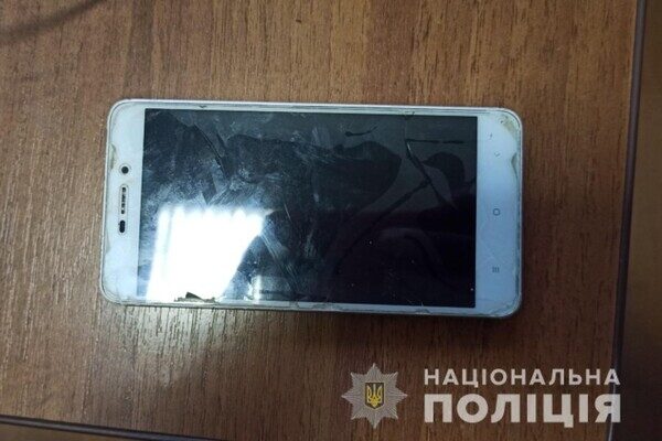В Одессе ограбили пожилую женщину на костылях В Одессе ограбили пожилую женщину на костылях