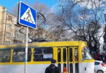 Коммунальщики рассказали где и какие дорожные знаки установили в Одессе