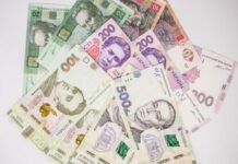 Зарплаты в Украине подскочили почти на четверть: Госстат назвал самые высокооплачиваемые отрасли