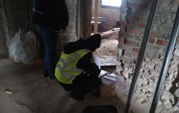 В Харькове на строителя упала стена, он погиб В Харькове на строителя упала стена, он погиб