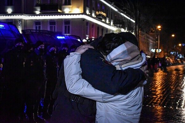 В Одессе нацгвардеец сделал предложение любимой прямо в Новогоднюю ночь В Одессе нацгвардеец сделал предложение любимой прямо в Новогоднюю ночь