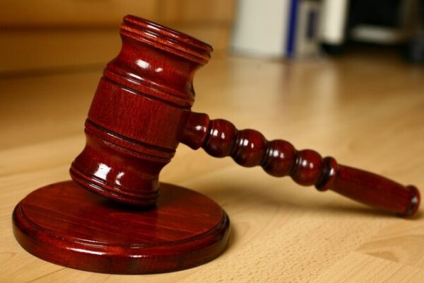 Печерский суд арестовал "Прямой" и "5 канал"
Печерский суд арестовал "Прямой" и "5 канал"