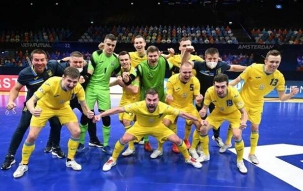 Сборная Украины по футзалу вышла в 1/4 финала Евро Сборная Украины по футзалу вышла в 1/4 финала Евро