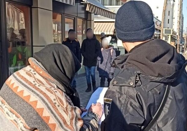 В Одессе ограбили пожилую женщину на костылях В Одессе ограбили пожилую женщину на костылях