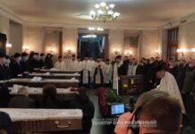 В Днепре хоронят расстреляных нацгвардейцем