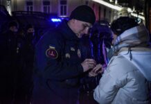 В Одессе нацгвардеец сделал предложение любимой прямо в Новогоднюю ночь