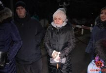 Жители Днепра перекрывали ж/д переезд из-за отключений света