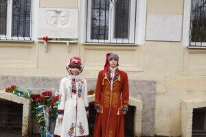 В Одессе почтили память Героев Крут (фото) В Одессе почтили память Героев Крут (фото)