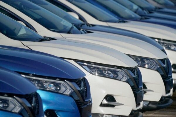 Какие автомобили выступают украинцы: названы самые популярные цвета Какие автомобили выступают украинцы: названы самые популярные цвета