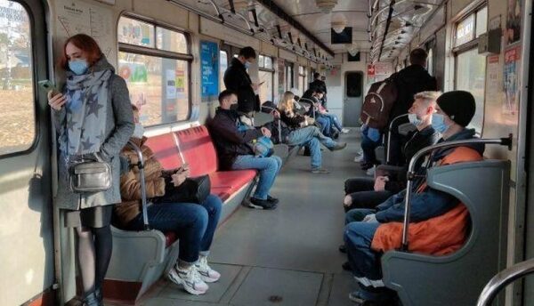 В метро Киева в случае локдауна вновь введут спецпропуска В метро Киева в случае локдауна вновь введут спецпропуска