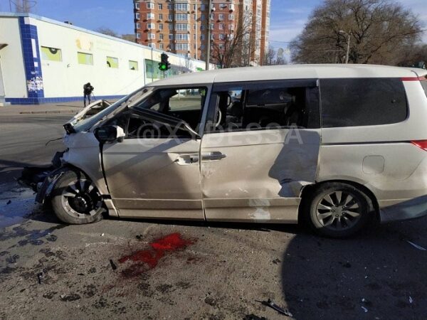 ДТП на Молдаванке создало серьёзную пробку ДТП на Молдаванке создало серьёзную пробку