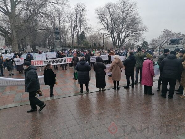 Перед мэрией Одессы проходят сразу три митинга Перед мэрией Одессы проходят сразу три митинга