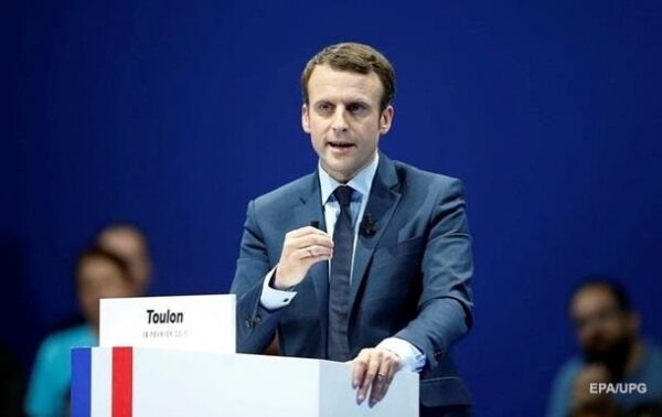 Макрон прибыл в Украину Макрон прибыл в Украину