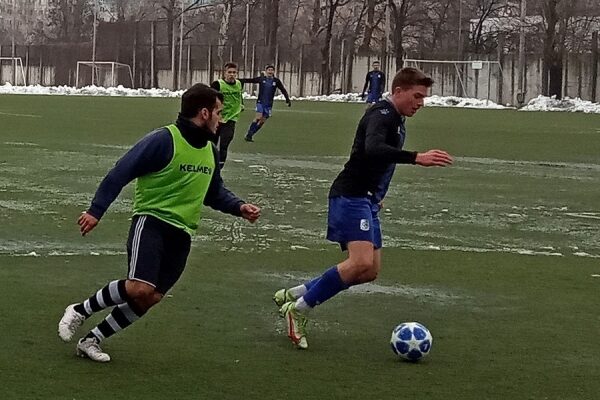 Футбол. Тренировочный матч юношеской команды «Черноморца» Футбол. Тренировочный матч юношеской команды «Черноморца»