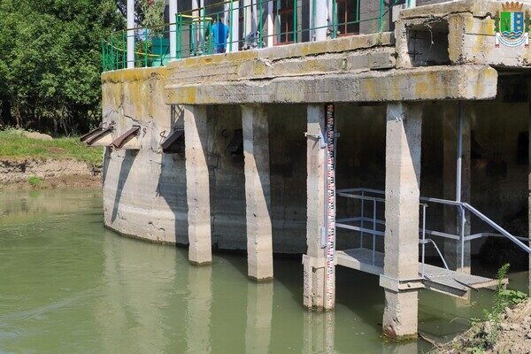 Два озера из Одесской области принудительно пополняют водой из-за критического состояния Два озера из Одесской области принудительно пополняют водой из-за критического состояния