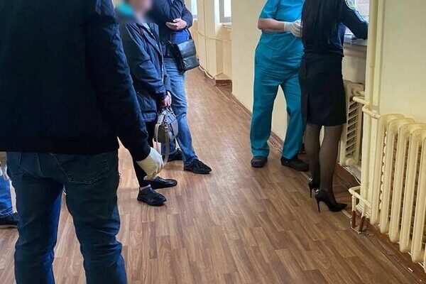 В Одессе медик требовал деньги за бесплатную операцию с военнослужащего В Одессе медик требовал деньги за бесплатную операцию с военнослужащего