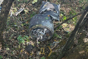Одесские теробороновцы сбили российскую ракету из автомата Калашникова Одесские теробороновцы сбили российскую ракету из автомата Калашникова