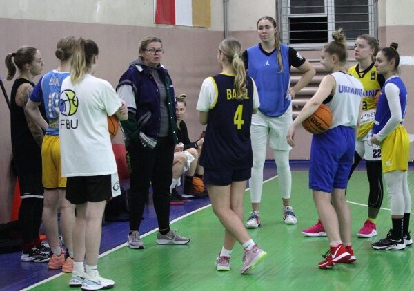 Баскетбол. «ІнтерХім» готовий до старту в чемпіонаті України Баскетбол. «ІнтерХім» готовий до старту в чемпіонаті України