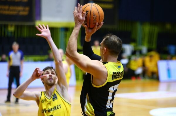 «БІПА» в запеклій боротьбі поступається «Київ-Баскету» «БІПА» в запеклій боротьбі поступається «Київ-Баскету»