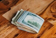 Курс валют в Украине 4 ноября 2022 года: сколько стоит доллар и евро