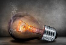 Энергетики возобновили подачу тока в критическую инфраструктуру Одессы: когда ждать свет жителям