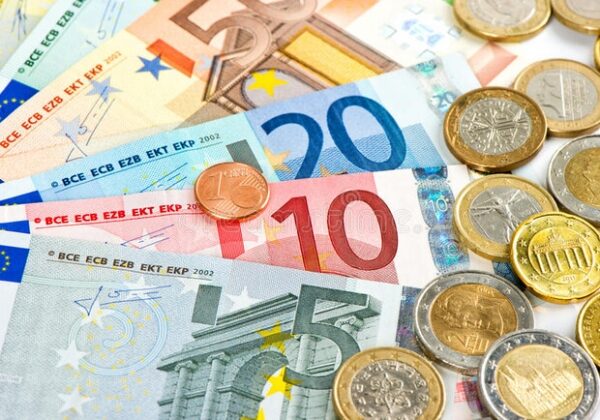 Курс валют в Украине 28 января 2023: сколько стоит доллар и евро Курс валют в Украине 28 января 2023: сколько стоит доллар и евро
