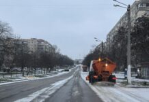 В Одессе и области идет снег: какая ситуация на дорогах