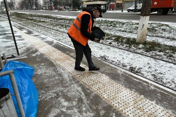 В Одессе и области идет снег: какая ситуация на дорогах В Одессе и области идет снег: какая ситуация на дорогах