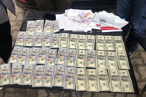 В Одессе психиатр выдавал документы по инвалидности для "уклонистов" В Одессе психиатр выдавал документы по инвалидности для "уклонистов"