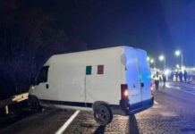 Возле Одессы микроавтобус насмерть сбил человека