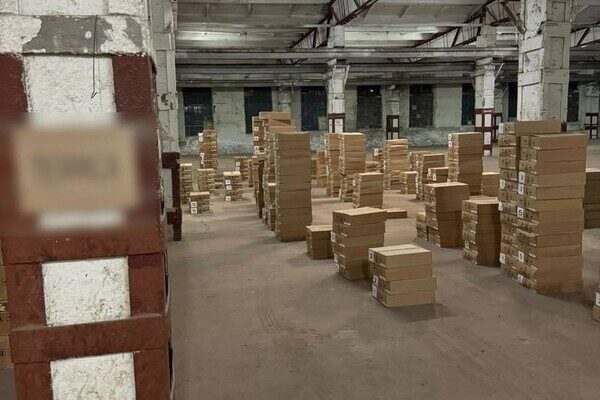 В Одессе нашли склад безакцизных сигарет и табака на почти 103 миллионов В Одессе нашли склад безакцизных сигарет и табака на почти 103 миллионов