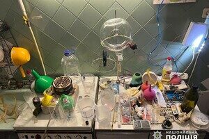 Одессит изготовлял для продажи амфетамин прямо в центре города Одессит изготовлял для продажи амфетамин прямо в центре города