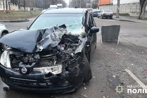 В Одессе в одно ДТП попали маршрутка и пять автомобилей В Одессе в одно ДТП попали маршрутка и пять автомобилей