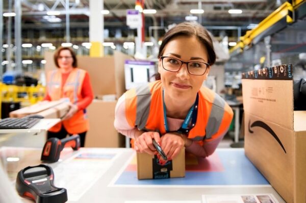 Рабочие Amazon: компания расправляется с профсоюзными организациями Рабочие Amazon: компания расправляется с профсоюзными организациями
