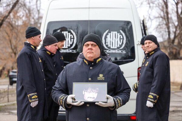 Последствия атаки "шахедов" на Одессу: пострадали шесть человек Последствия атаки "шахедов" на Одессу: пострадали шесть человек