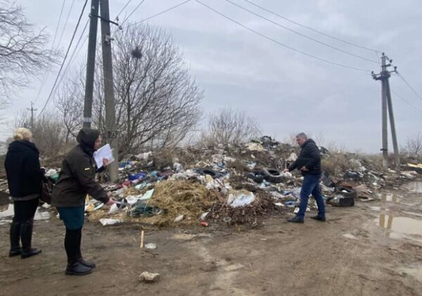 В Одессе нашли незаконную свалку В Одессе нашли незаконную свалку