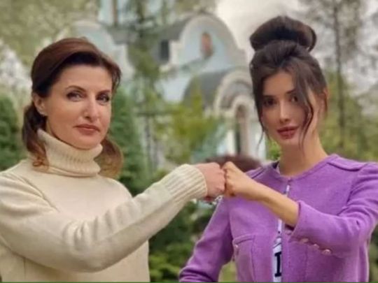 Підлегла Порошенка шокувала Давос, де просили про фіндопомогу Україні, нарядами та «Брабусом» за 2 млн, — експерт