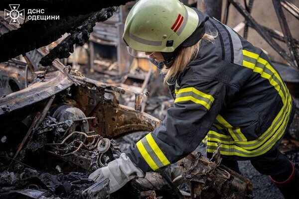 Масштабный пожар на СТО в Одессе: стала известна причина Масштабный пожар на СТО в Одессе: стала известна причина