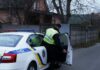 Копи можуть вимагати вийти з машини: адвокат назвав причини