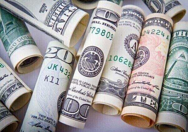 Курс валют в Украине 2 апреля 2024 года: сколько стоит доллар и евро Курс валют в Украине 2 апреля 2024 года: сколько стоит доллар и евро